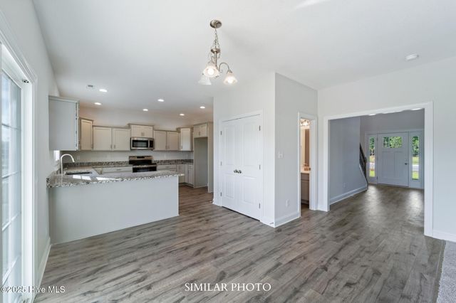 728 Regiment Road, Jacksonville, NC 28546