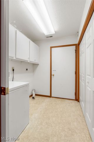 1497 Tylers Mill Lane NE, Massillon, OH 44646