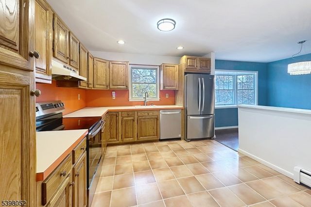 53 Mountain Ave, Rockaway Twp., NJ 07866