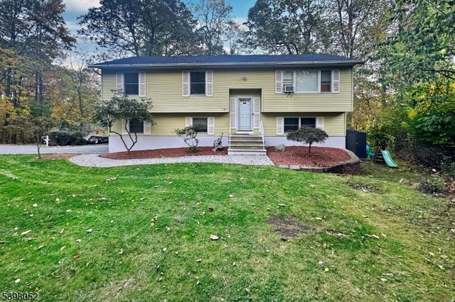 53 Mountain Ave, Rockaway Twp., NJ 07866