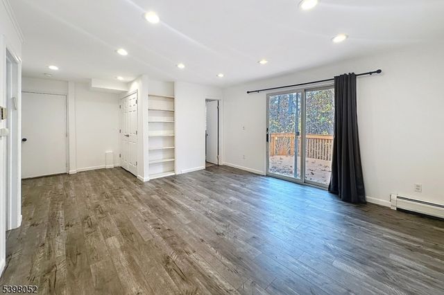 53 Mountain Ave, Rockaway Twp., NJ 07866