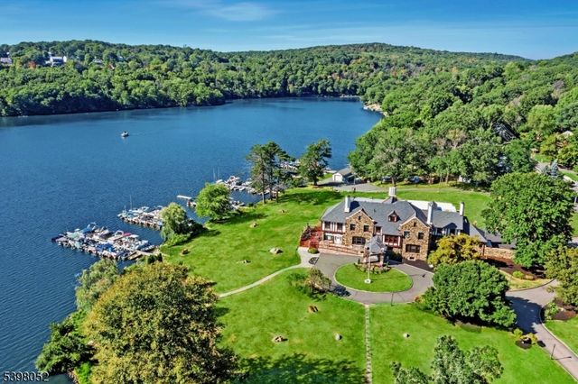 53 Mountain Ave, Rockaway Twp., NJ 07866