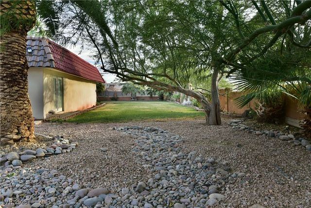 2926 East Eldorado Lane, Las Vegas, NV 89120