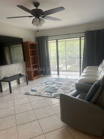 5921 Washington St 128, Hollywood, FL 33023