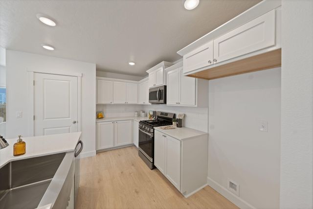 1050 NW Fairway Road 153, Madras, OR 97741