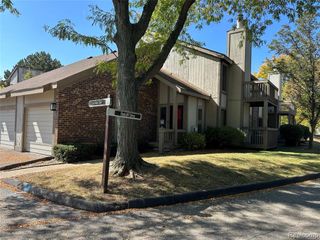 7490 Brynmawr Court, West Bloomfield, MI 48322