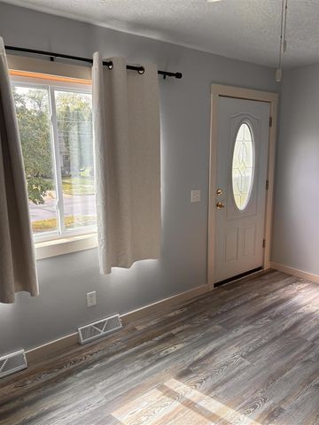 2000 William Street, Lansing, MI 48915