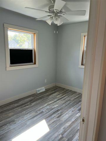 2000 William Street, Lansing, MI 48915