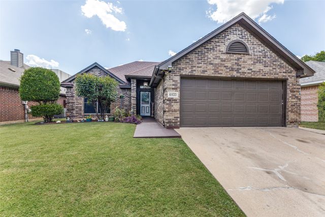 4833 Colonial Park Drive, Haltom City, TX 76117