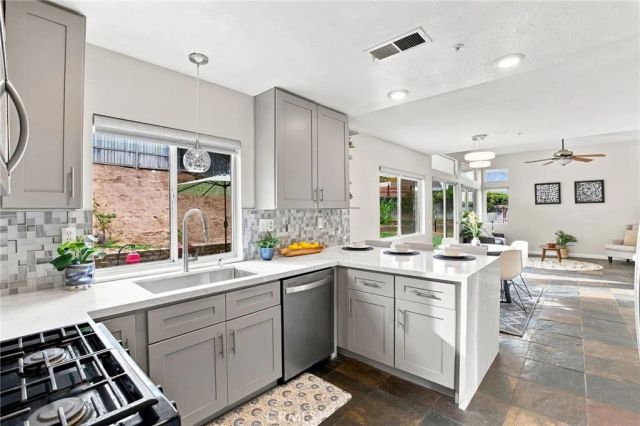 5419 Lauder Court, Riverside, CA 92507
