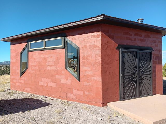 S Spirit Way, Magdalena, NM 87825