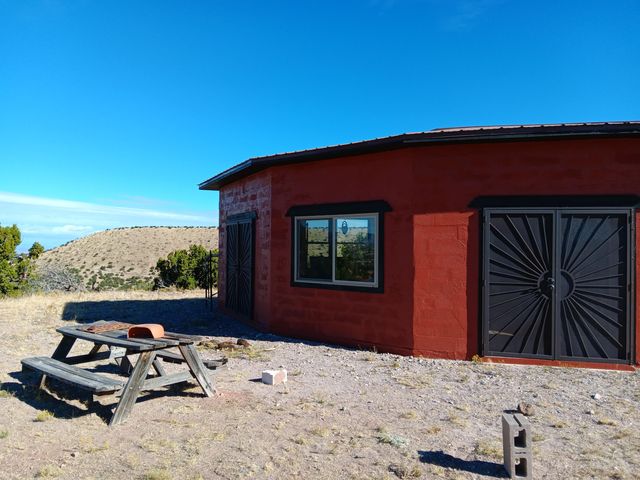 S Spirit Way, Magdalena, NM 87825