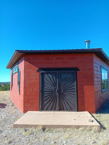 S Spirit Way, Magdalena, NM 87825