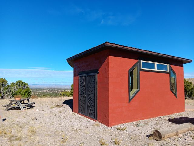 S Spirit Way, Magdalena, NM 87825