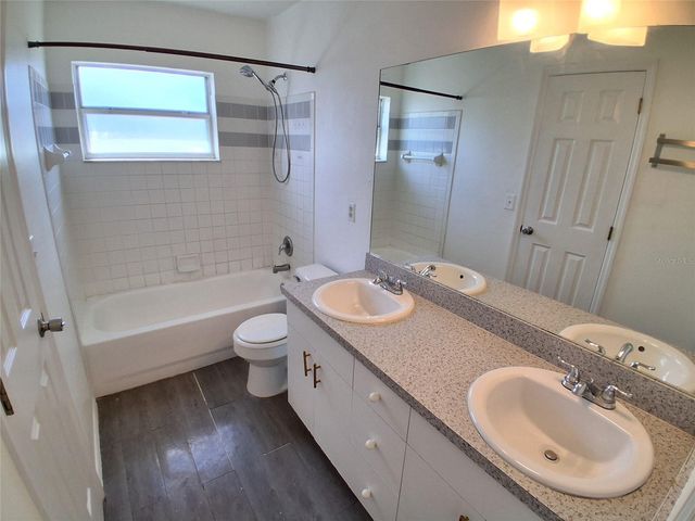 2835 PALM ISLE WAY, Orlando, FL 32829