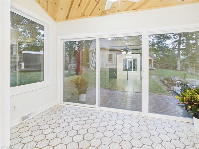 3750 11th Street NE, Hickory, NC 28601