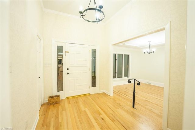3750 11th Street NE, Hickory, NC 28601