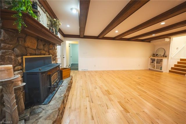 3750 11th Street NE, Hickory, NC 28601