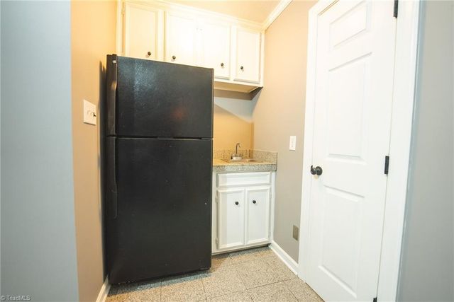 3750 11th Street NE, Hickory, NC 28601