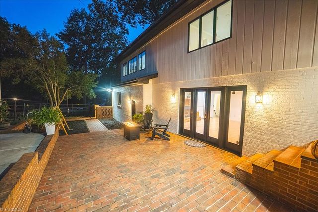 3750 11th Street NE, Hickory, NC 28601