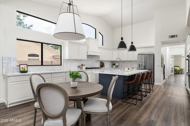 9273 S KENNETH Place, Tempe, AZ 85284