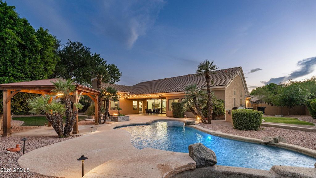 9273 S KENNETH Place, Tempe, AZ 85284