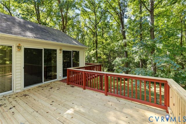 11833 Clearwood Ct, Chesterfield, VA 23832