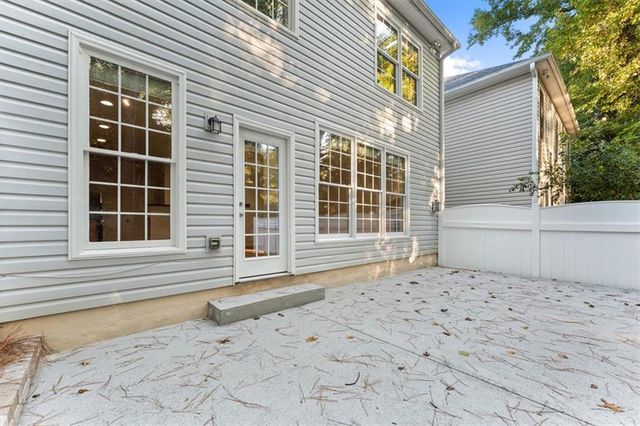 760 Gardenside Circle SE, Marietta, GA 30067