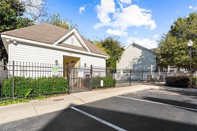 760 Gardenside Circle SE, Marietta, GA 30067