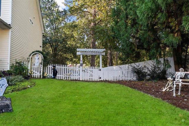 760 Gardenside Circle SE, Marietta, GA 30067