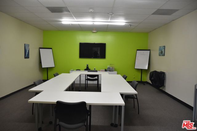 515 E Rosecrans Avenue, Compton, CA 90221