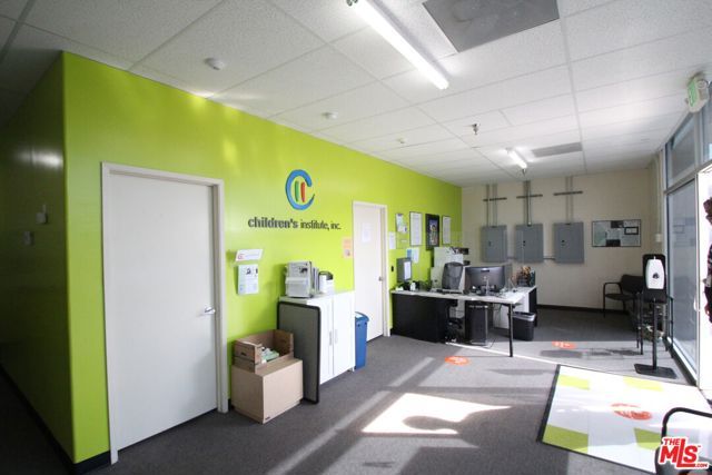 515 E Rosecrans Avenue, Compton, CA 90221