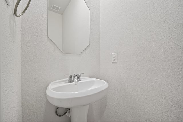 9020 Madera Road, Houston, TX 77078