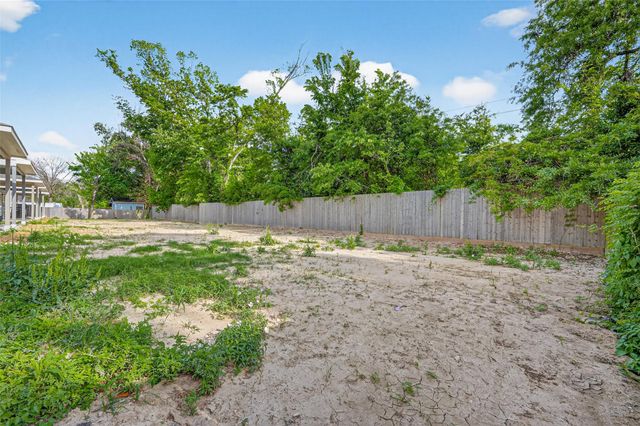 9020 Madera Road, Houston, TX 77078