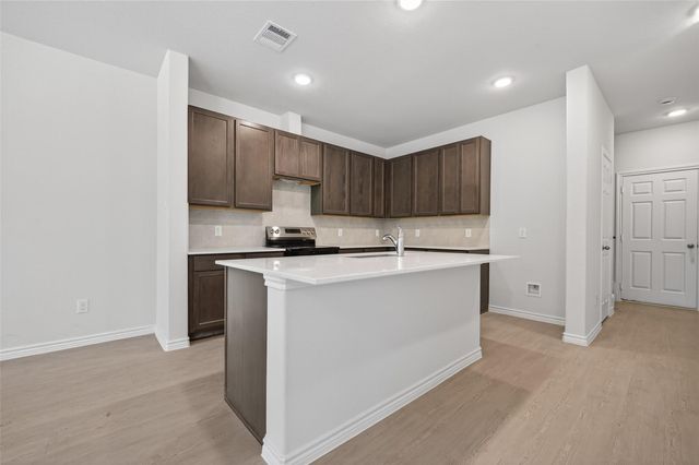 9020 Madera Road, Houston, TX 77078