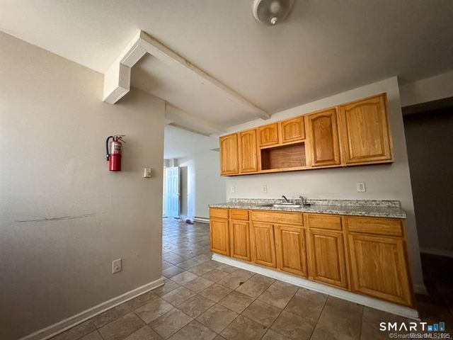 40 Jane Street, Bridgeport, CT 06608