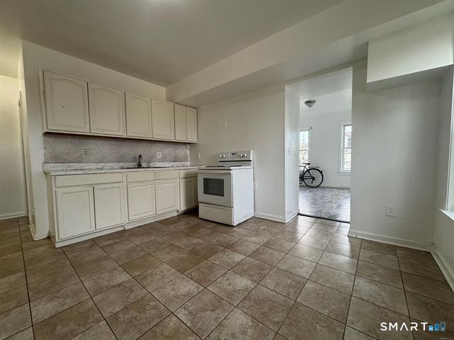 40 Jane Street, Bridgeport, CT 06608