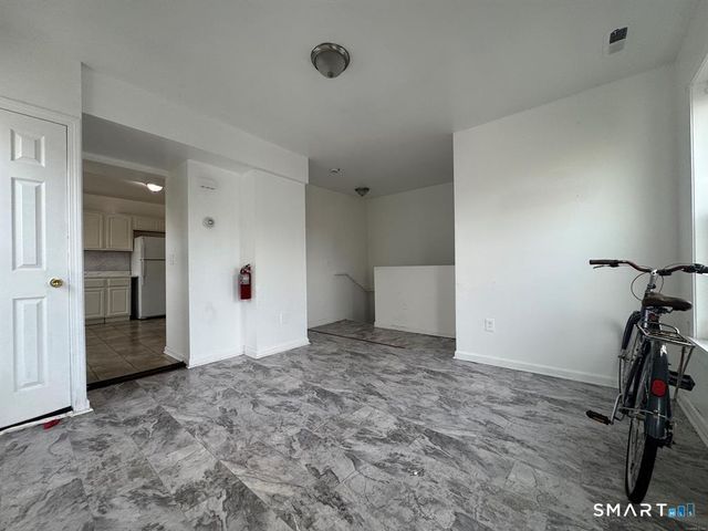 40 Jane Street, Bridgeport, CT 06608