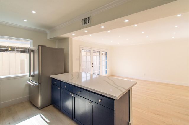 5805 Valley Forge Drive 96, Houston, TX 77057