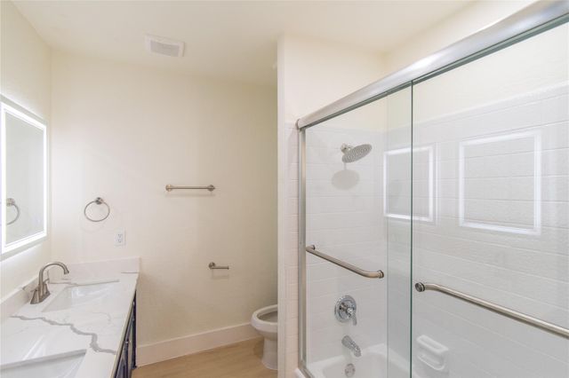 5805 Valley Forge Drive 96, Houston, TX 77057