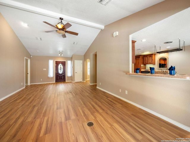 1407 32nd, Hondo, TX 78861