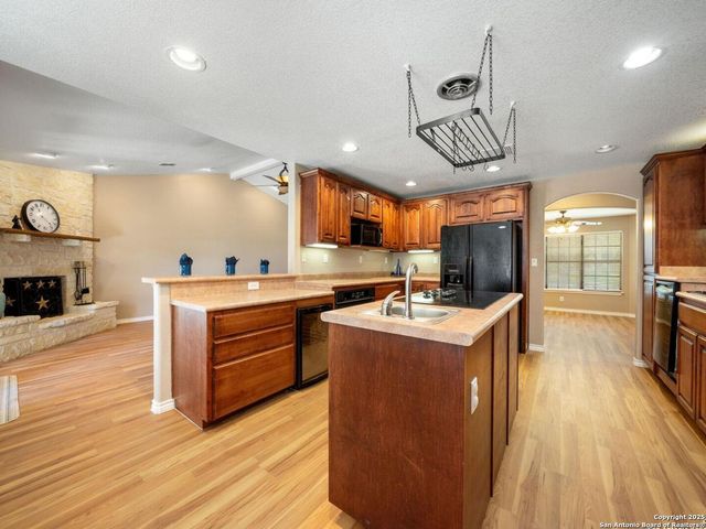 1407 32nd, Hondo, TX 78861