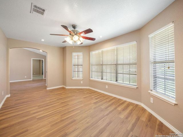 1407 32nd, Hondo, TX 78861