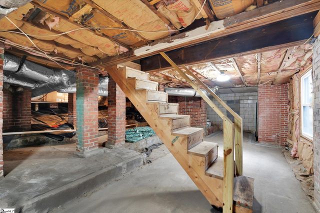 137 S Cleveland Park Drive, Spartanburg, SC 29303