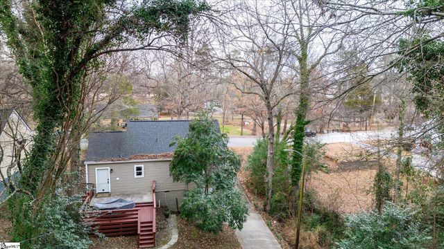 137 S Cleveland Park Drive, Spartanburg, SC 29303