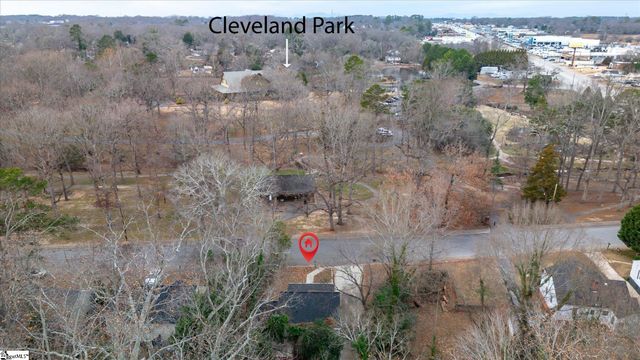 137 S Cleveland Park Drive, Spartanburg, SC 29303