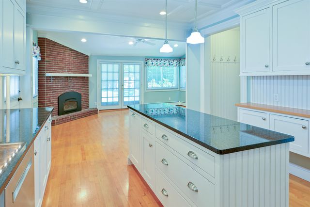 153 Russell Street, Manchester, NH 03104