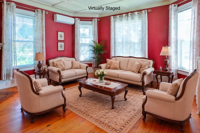 153 Russell Street, Manchester, NH 03104