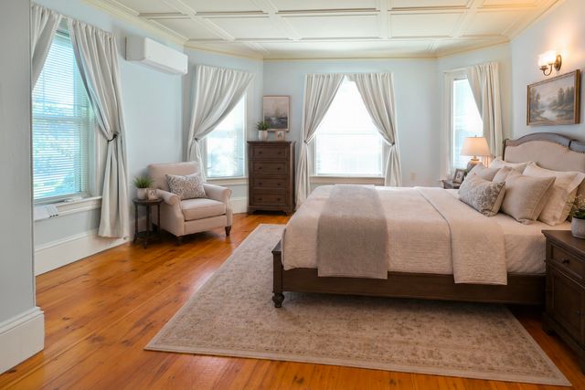 153 Russell Street, Manchester, NH 03104