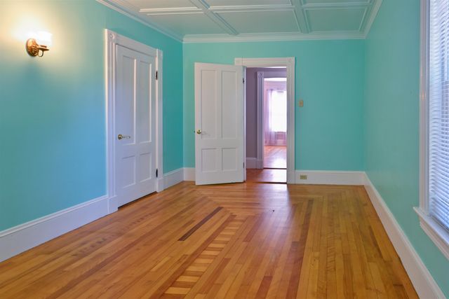 153 Russell Street, Manchester, NH 03104